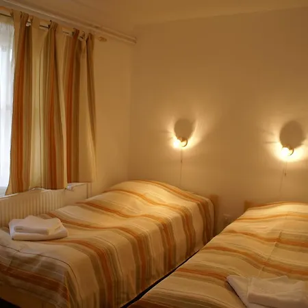 Pejko Lovas Panzio Bed & Breakfast *