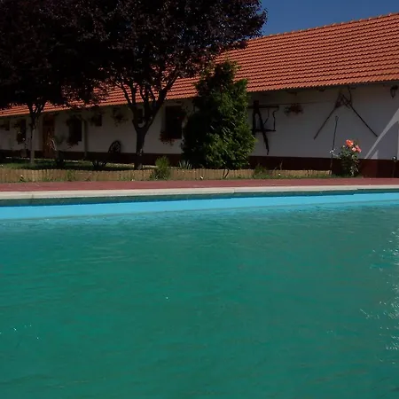 Bed & Breakfast Pejko Lovas Panzio *